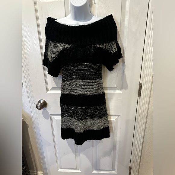 Black/tan/gray wide striped off shoulder sweater dress/top - Picture 1 of 5